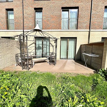 London Stratford Luxury House, 5 Minutes Walk Station, Westfield, 3 Bedrooms 3 Bathrooms, Reception, Garden, Parking Екстер'єр фото