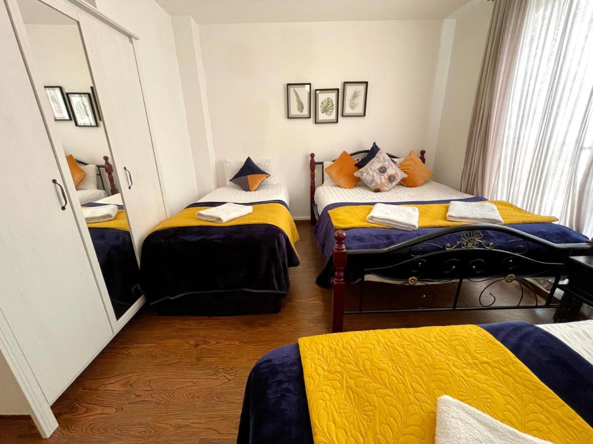 London Stratford Luxury House, 5 Minutes Walk Station, Westfield, 3 Bedrooms 3 Bathrooms, Reception, Garden, Parking Екстер'єр фото